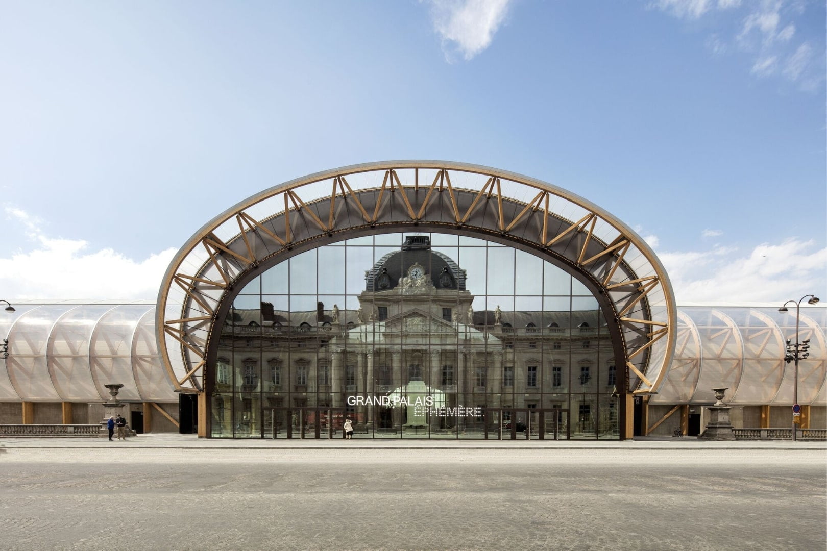 how to get to the grand palais from paris
